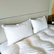 Load image into Gallery viewer, Dorma Pure Comfort Anti Allergy Pillow Pair Medium