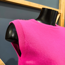 Load image into Gallery viewer, Twns The Label Sleeveless Round-Neck Jumper | Pink