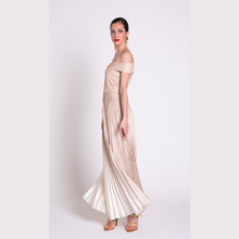 Load image into Gallery viewer, Dress on Model Side