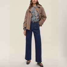 Load image into Gallery viewer, Model wearing Jeans with Blouse and Jacket