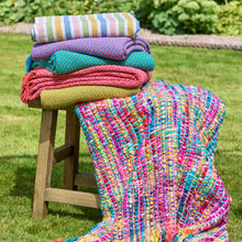 Load image into Gallery viewer, Throw on Garden furniture