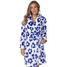 Load image into Gallery viewer, Pastunette Chic Flower Embossed Dressing Gown