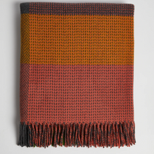 Load image into Gallery viewer, Folded Throw