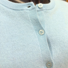 Load image into Gallery viewer, Light blue knitted cardigan with button details