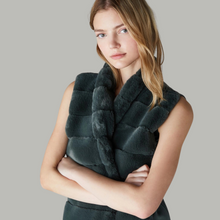 Load image into Gallery viewer, female model looking at camera wearing marella padded gilet