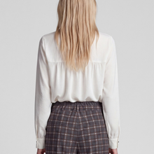 Load image into Gallery viewer, Rear view detail of blouse