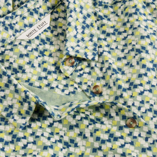 Load image into Gallery viewer, Upclose detail of design