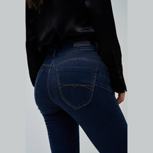 Load image into Gallery viewer, Rear of Jean Close up