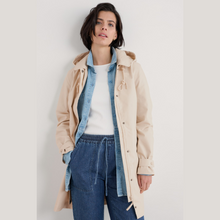 Load image into Gallery viewer, Jacket on Model