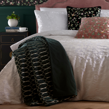 Load image into Gallery viewer, Clarke & Clarke Wedgwood Renaissance Throw | Emerald