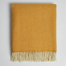 Load image into Gallery viewer, Foxford Innisfree Throw | White/Gold