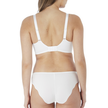 Load image into Gallery viewer, Fantasie Ana Spacer Moulded Bra | White