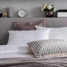 Load image into Gallery viewer, Boutique-Silk-Pillow-Fine-Bedding-trade.