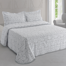 Load image into Gallery viewer, Moda De Casa Bella Bedspread