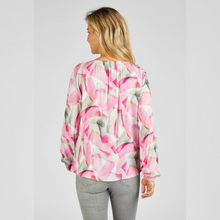 Load image into Gallery viewer, female model wearing rabe abstract top in pink &amp; grey colour
