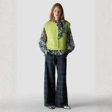Load image into Gallery viewer, Button Gilet by LCMT
