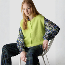 Load image into Gallery viewer, Button Gilet by LCMT
