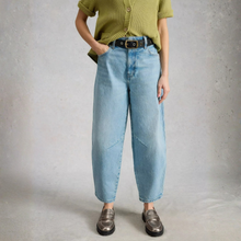 Load image into Gallery viewer, White Stuff Aubrey Barrel Leg Jean
