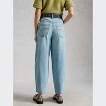Load image into Gallery viewer, White Stuff Aubrey Barrel Leg Jean
