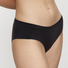Load image into Gallery viewer, Triumph Body Make Up Soft Touch Hipster | Natural / Black
