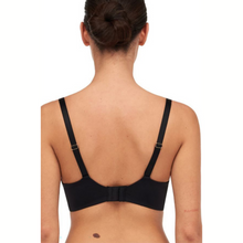 Load image into Gallery viewer, A model showing the back details of the the Chantelle Orangerie Dream Plunge T-Shirt Bra.
