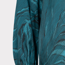 Load image into Gallery viewer, Close up of fabric Detailing of Esqualo Blouse
