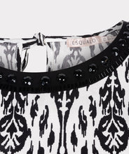 Load image into Gallery viewer, esqualo two tone top in Ikat print closeup of neckline of top
