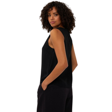 Load image into Gallery viewer, Mid back image of model, wearing the Esqualo Bow Brooch Blouse.
