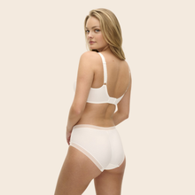 Load image into Gallery viewer, Fantasie Fusion White Full Cup Side Support Bra
