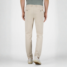 Load image into Gallery viewer, Gardeur Modern Fit Lightweight Chino

