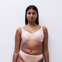 Load image into Gallery viewer, Woman wearing Match Bra and brief
