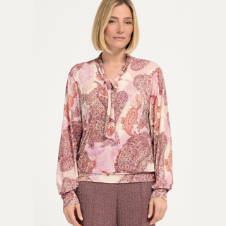 Paisley Pint top on model 