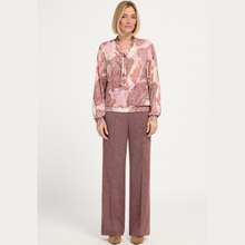 Load image into Gallery viewer, Paisley Pint top on model 
