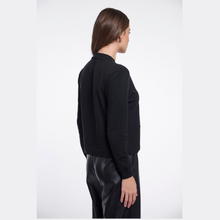 Load image into Gallery viewer, Kuro Crew Neck Jumper

