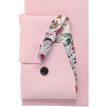 Load image into Gallery viewer, cuff detail on shirt 
