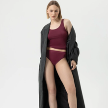 Load image into Gallery viewer, Mey Emotion Vest | Boysenberry
