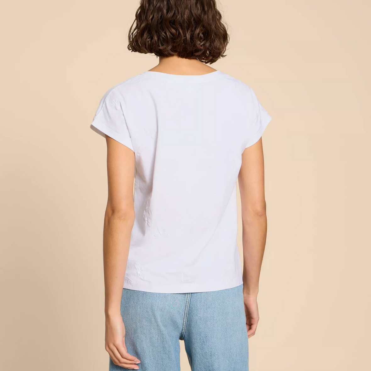 Nelly Notch Neck Embroidered Tee | White