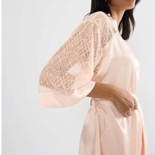 Load image into Gallery viewer, Triumph A Weekend to Remember Robe | Peach
