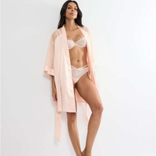 Load image into Gallery viewer, Triumph A Weekend to Remember Robe | Peach
