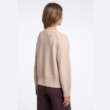 Load image into Gallery viewer, Rear of jumper on model 
