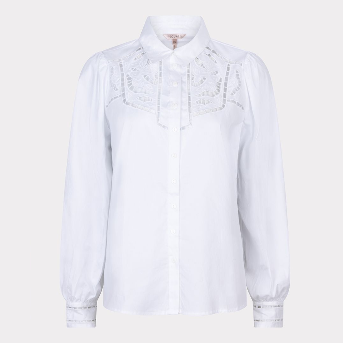 esqualo blouse in white colour showing front of blouse
