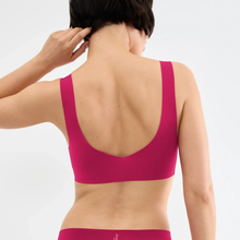 Load image into Gallery viewer, Sloggi Zero Feel 2.0 Bralette | Fuchsia
