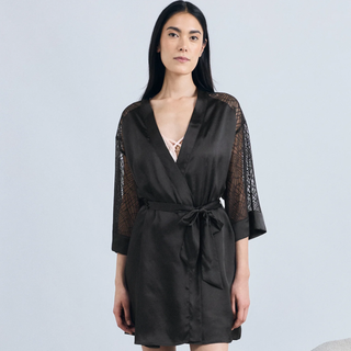 A Weekend to Remember Robe | Black