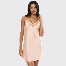 Load image into Gallery viewer, Triumph A Weekend To Remember Satin Chemise | Peach
