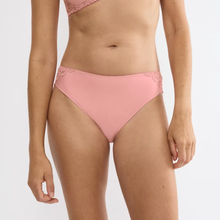 Load image into Gallery viewer, Triumph Amourette Cherry Rose Tai Brief
