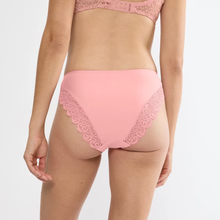 Load image into Gallery viewer, Triumph Amourette Cherry Rose Tai Brief
