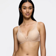 Load image into Gallery viewer, Triumph Body Make Up Illusion Lace WP | Ivory / Nude Beige
