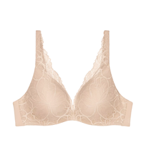 Load image into Gallery viewer, Triumph Body Make Up Illusion Lace WP | Ivory / Nude Beige
