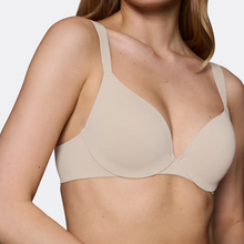 Load image into Gallery viewer, Triumph Body Make Up Illusion WP Ex Plunge Bra
