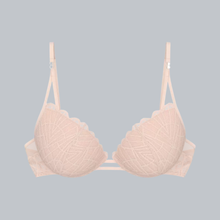 Load image into Gallery viewer, Triumph That Night In Vegas Push Up Bra
